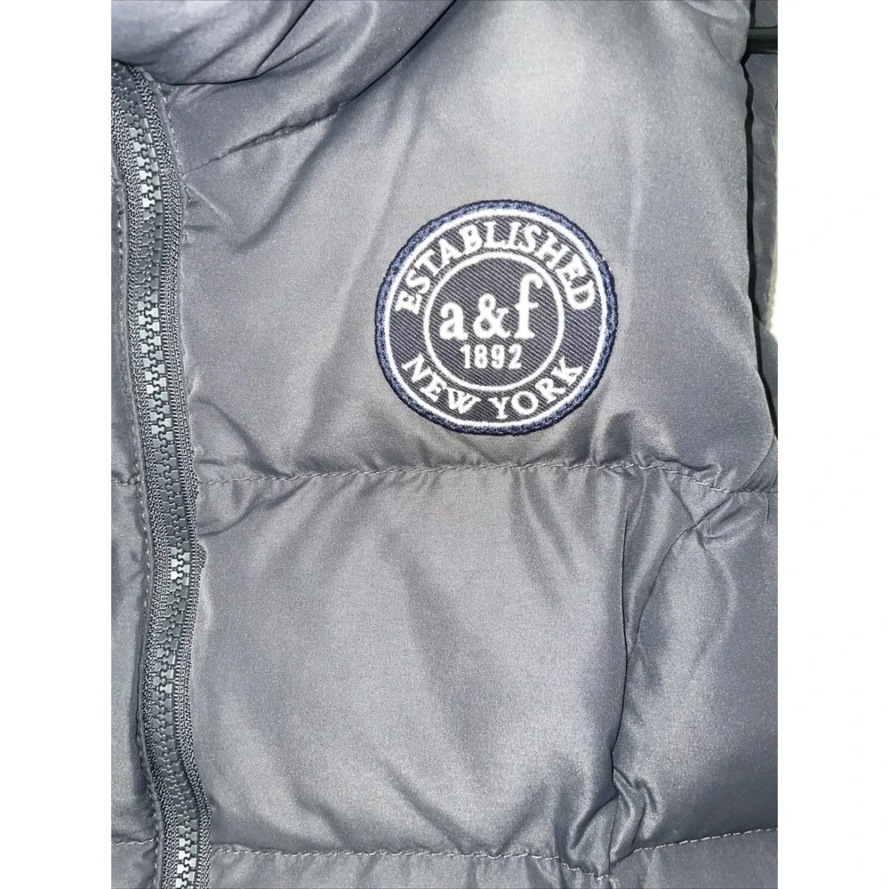 ABERCROMBIE AND FITCH KIDS YOUTH GRAY DOWN‎ PUFFER VEST XL